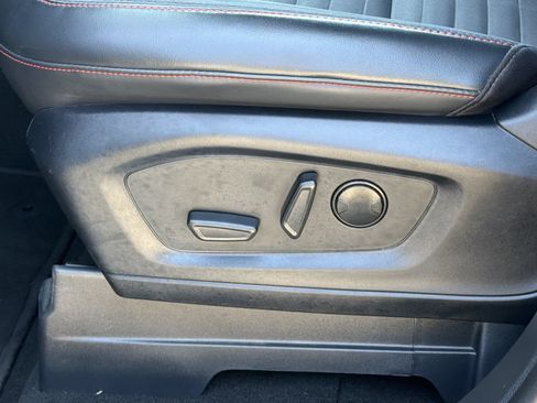 Certified 2025 Ford Explorer ST-Line AWD/4WD image 17