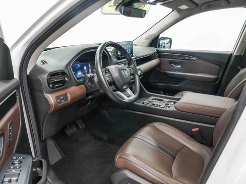 Used 2024 Honda Pilot Elite image 18