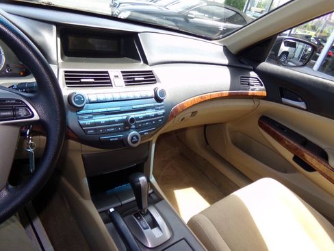 Used 2012 Honda Accord EX image 59