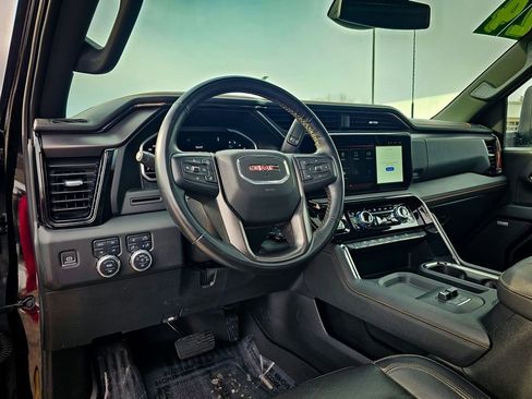 Certified 2024 GMC Sierra 2500 AT4 w/ AT4 Preferred Package image 18