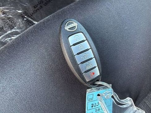 Used 2023 Nissan Altima 2.5 SV image 29