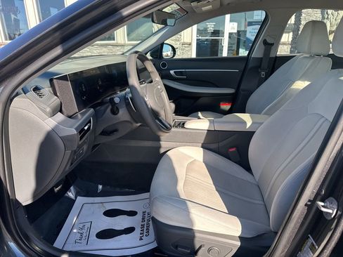 Used 2025 Hyundai Sonata SEL image 12