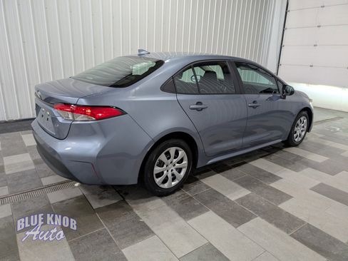 Used 2025 Toyota Corolla LE image 4