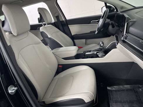 Used 2023 Kia Sportage EX image 25