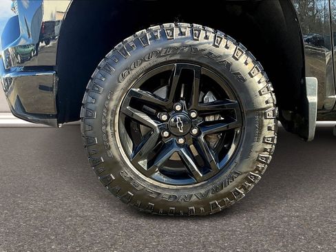 Used 2022 Chevrolet Silverado 1500 LT Trail Boss image 25