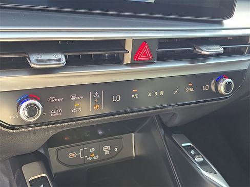 New 2026 Kia Sorento S image 27