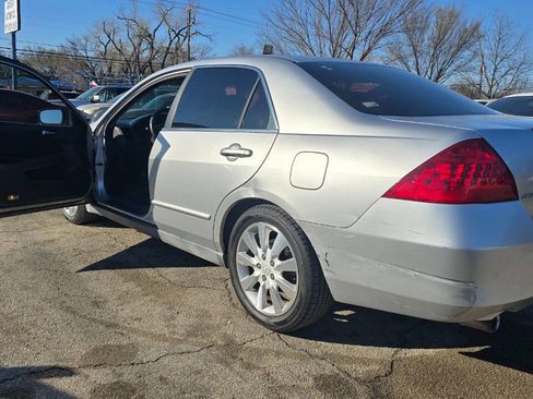 Used 2006 Honda Accord LX image 10