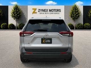 Used 2019 Toyota RAV4 LE FWD image 6