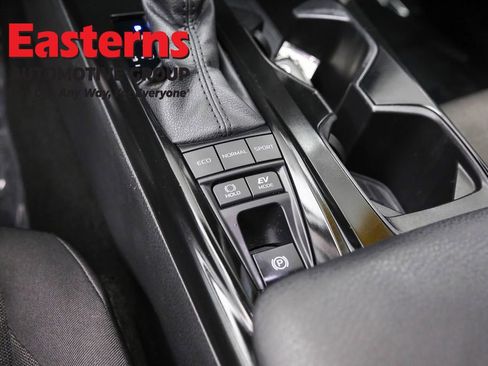 Used 2025 Toyota Camry LE FWD image 21