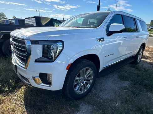 Used 2021 GMC Yukon XL SLT AWD/4WD image 7