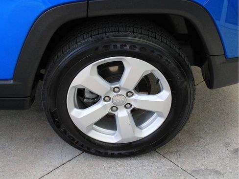 Used 2019 Jeep Compass Latitude w/ Popular Equipment Group AWD/4WD image 39