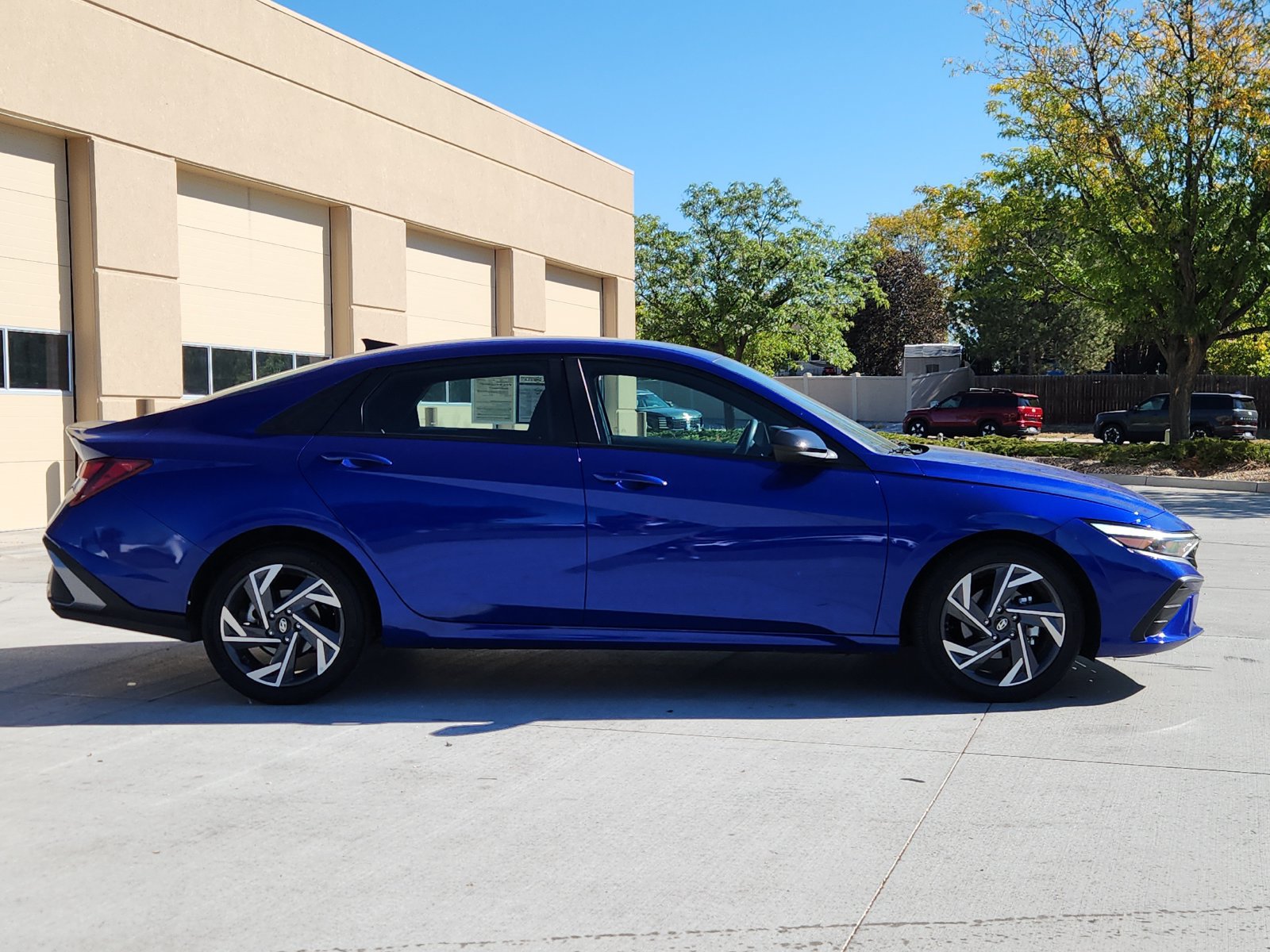 Used 2025 Hyundai Elantra Sport FWD image 6