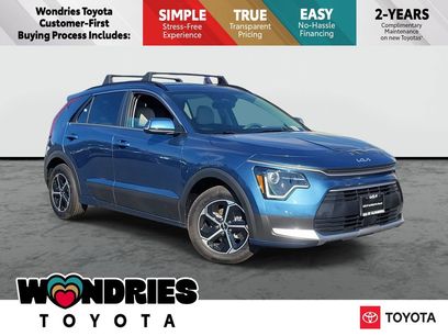 Used 2025 Kia Niro EX