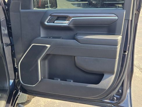 Used 2022 Chevrolet Silverado 1500 LT image 6