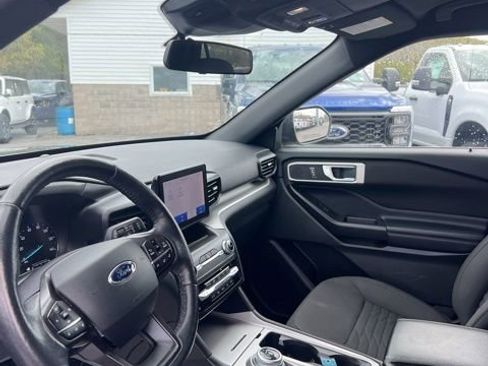 Used 2020 Ford Explorer XLT w/ Comfort Package AWD/4WD image 26