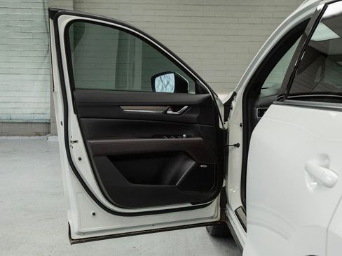 Used 2019 MAZDA CX-5 Signature image 29