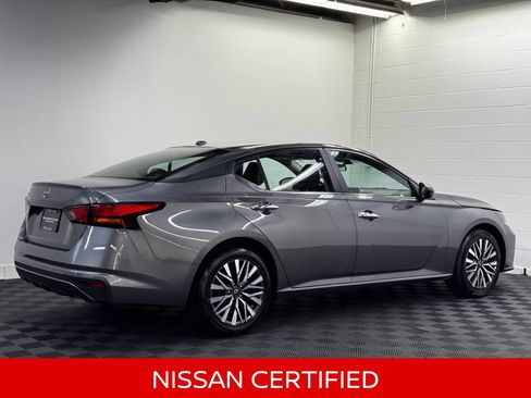 Certified 2025 Nissan Altima 2.5 SV FWD image 2