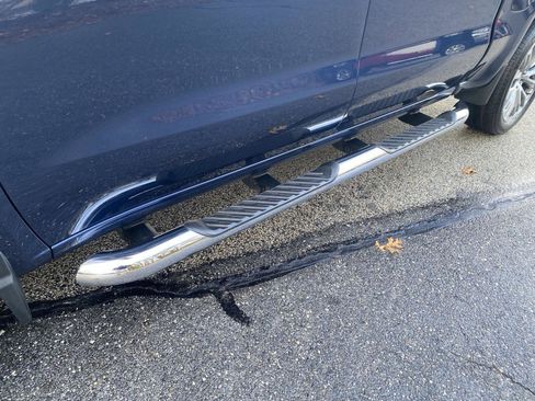 Used 2022 Chevrolet Silverado 1500 LT image 13