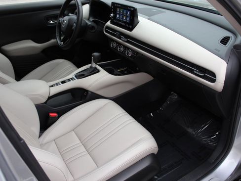 Used 2025 Honda HR-V EX-L image 21