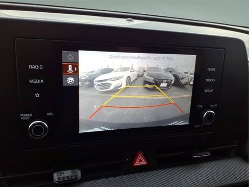 Used 2025 Kia Sportage LX AWD/4WD image 22