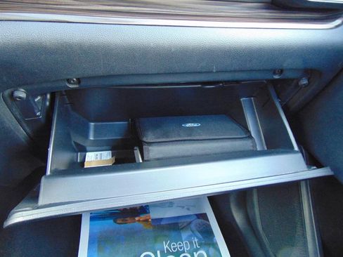 Used 2021 Ford Explorer Limited image 26