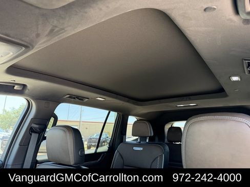 New 2026 GMC Acadia Denali Ultimate w/ LPO, Floor Liner Package AWD/4WD image 22