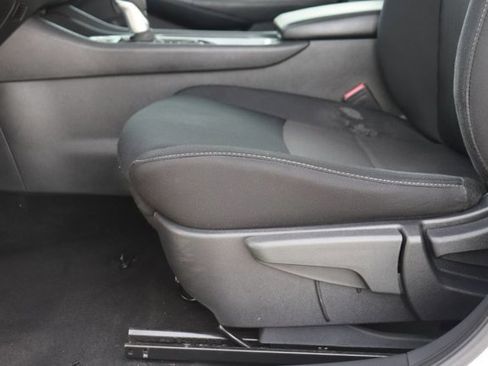 Used 2024 Nissan Sentra SV image 11