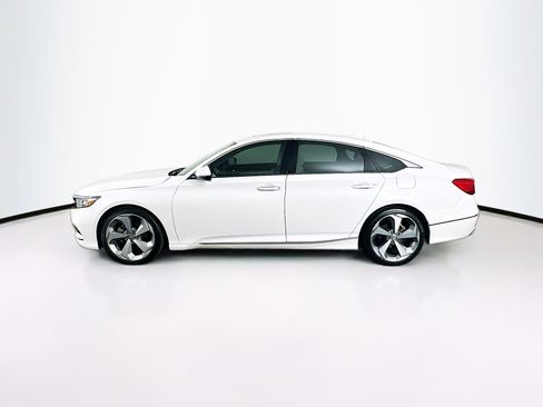 Used 2020 Honda Accord Touring image 4