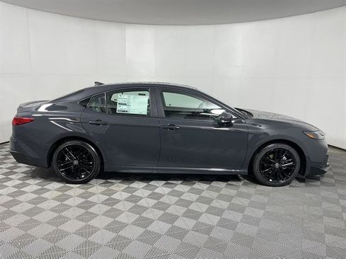 New 2026 Toyota Camry SE FWD image 8