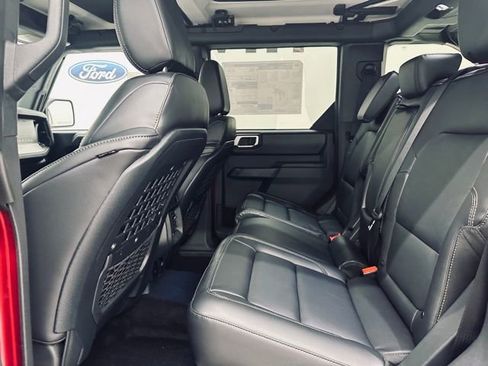 New 2025 Ford Bronco Badlands image 23