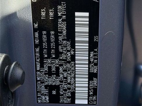 Used 2022 Toyota Highlander XLE image 29