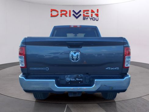 Used 2024 RAM 2500 Big Horn AWD/4WD image 4