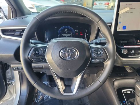 Used 2025 Toyota Corolla SE w/ SE Premium Package image 21