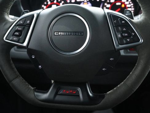 Used 2022 Chevrolet Camaro SS image 16