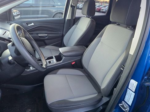 Used 2017 Ford Escape SE image 8