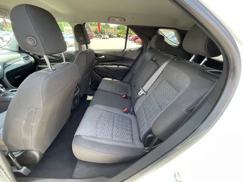 Used 2022 Chevrolet Equinox LT AWD/4WD image 17