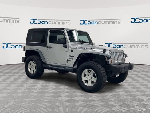 Used 2012 Jeep Wrangler Sport AWD/4WD image 2