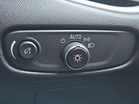 Used 2024 Chevrolet Malibu LT FWD image 17