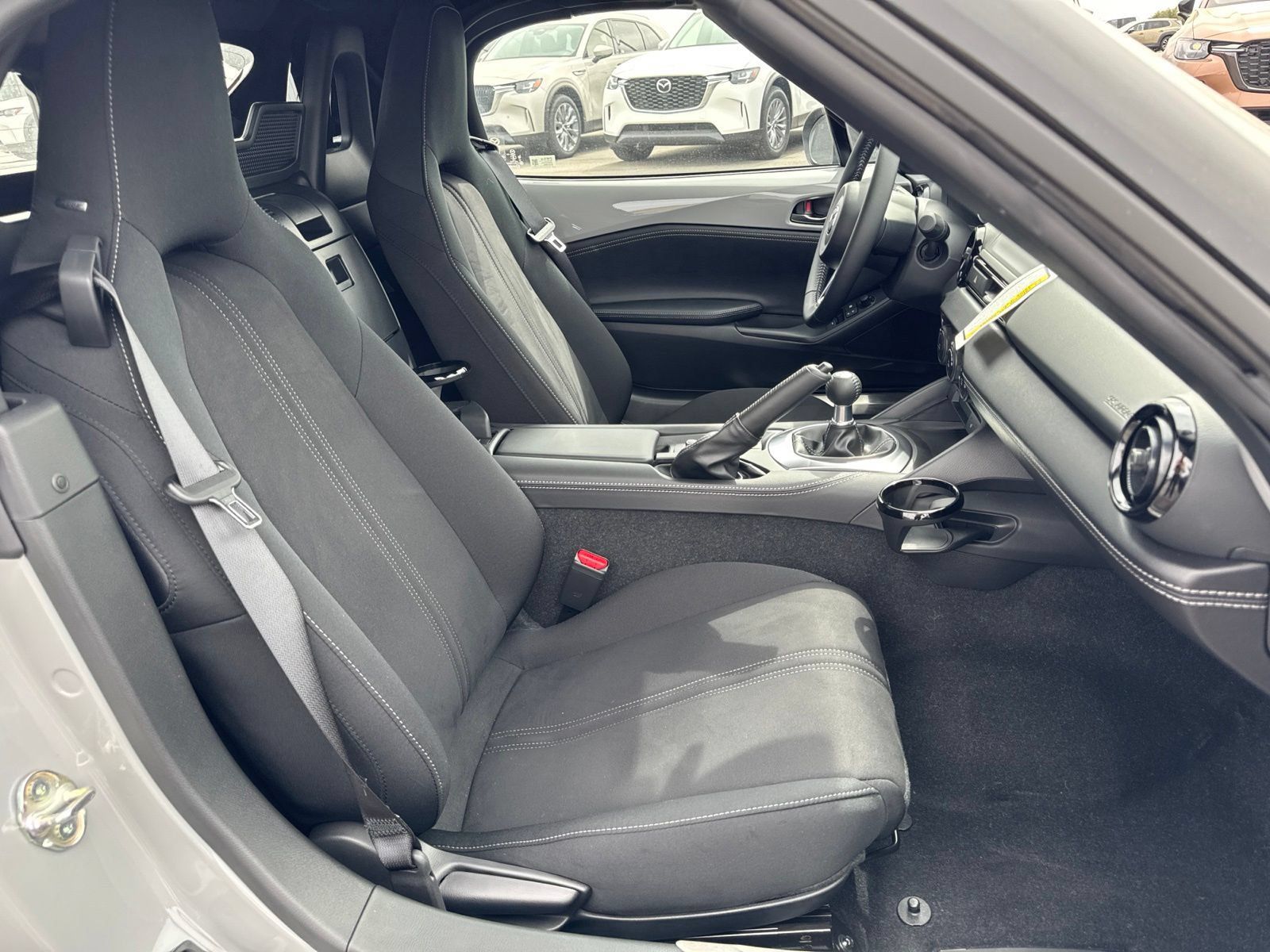 New 2026 MAZDA MX-5 Miata Club w/ Interior Package RWD image 9