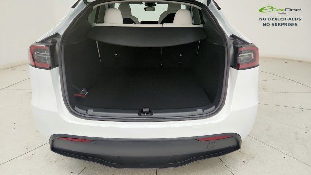 Used 2025 Tesla Model Y Performance AWD/4WD image 29