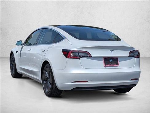 Used 2020 Tesla Model 3 Standard Range Plus RWD image 8
