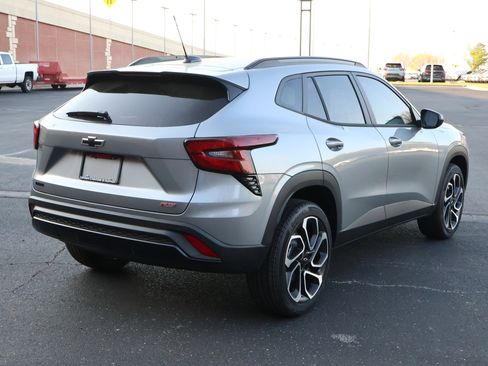 New 2026 Chevrolet Trax RS image 25
