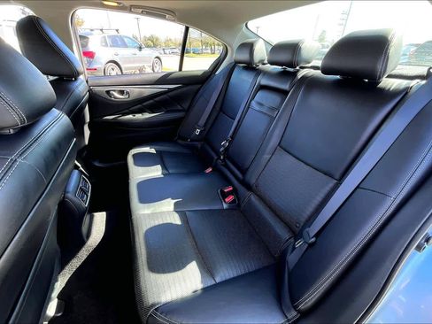 Used 2018 INFINITI Q50 Sport image 18