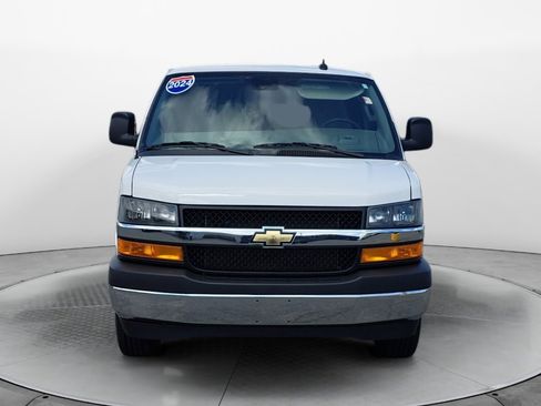 Used 2024 Chevrolet Express 3500 LT w/ LT Preferred Equipment Group RWD image 2