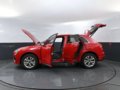 Certified 2025 Audi Q3 2.0T Premium AWD/4WD image 29