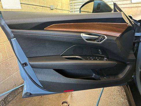 Used 2022 Audi e-tron GT Premium Plus image 16