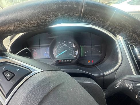 Used 2017 Ford Edge SEL w/ Canadian Touring Package AWD/4WD image 7