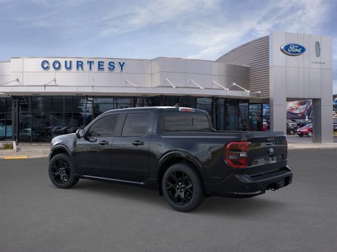 New 2025 Ford Maverick Lobo image 4