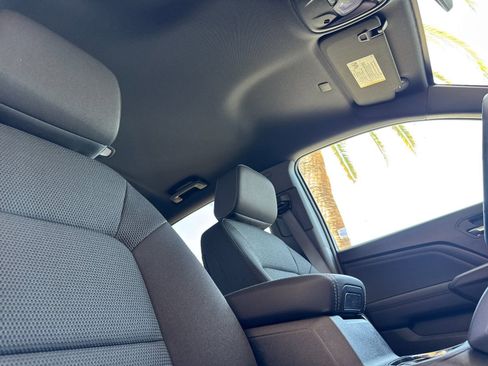 New 2026 GMC Canyon Elevation AWD/4WD image 16