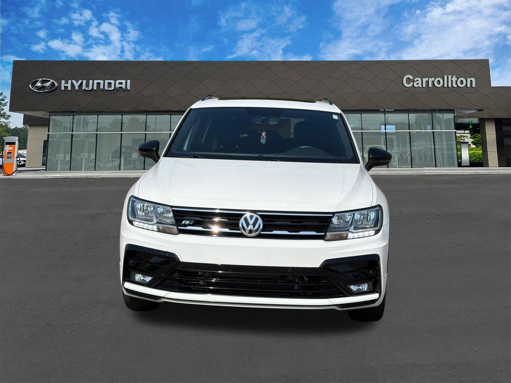Used 2021 Volkswagen Tiguan SE R-Line FWD image 2